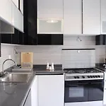Modern 3Br Apt Next To Hotel Dieu