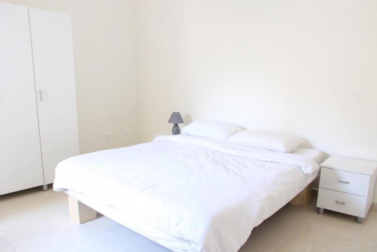 Modern 3br Next To Dieu Apartment *